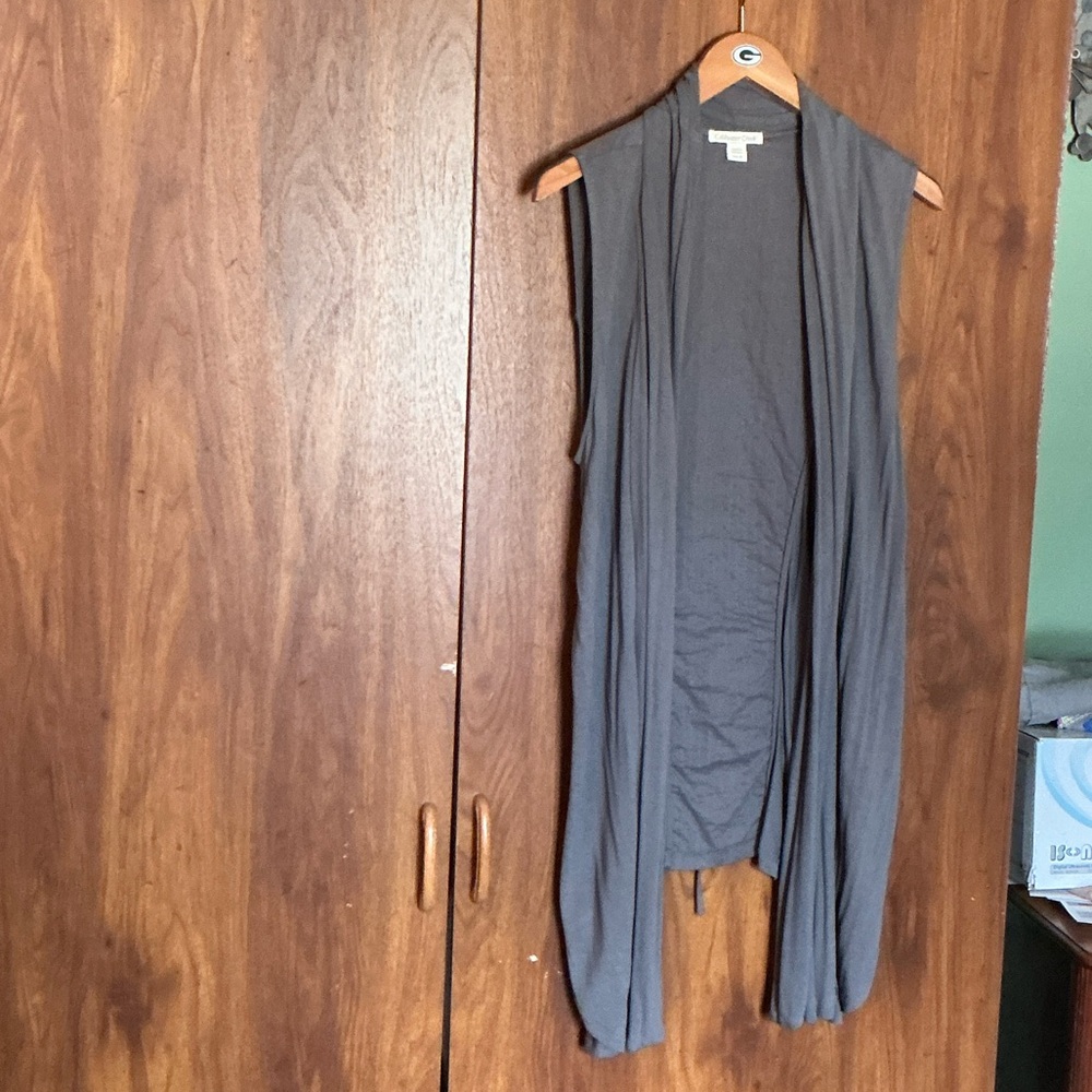 Gray Sleeveless Open Rayon